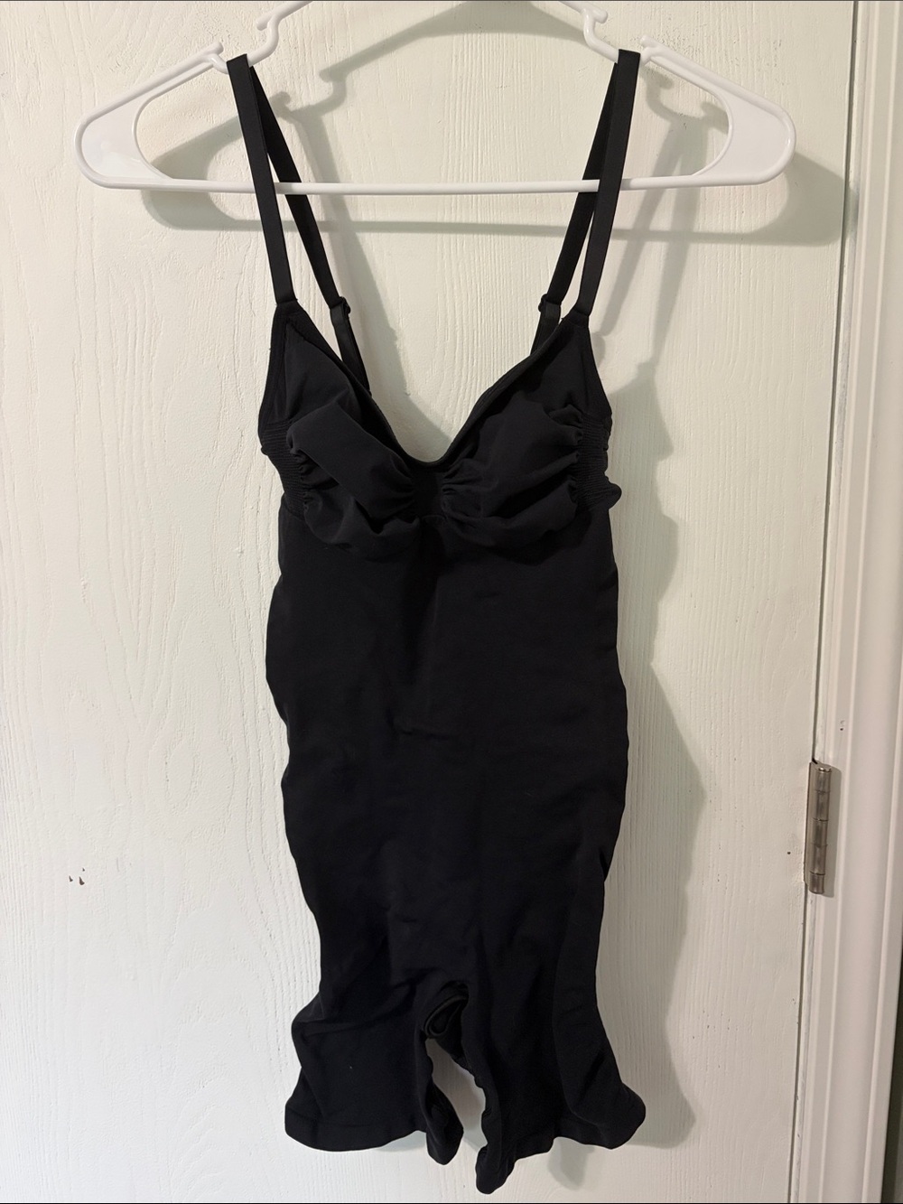 Skims NWOT Seamless Sculpt Mid-Thigh Bodysuit Onyx Black Size XL - Picture 4 of 13
